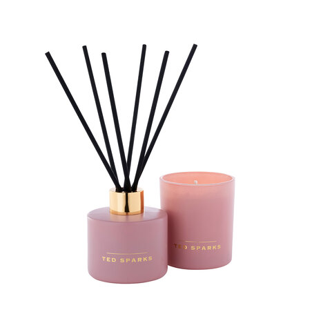 Ted Sparks giftset geurkaars en diffuser cypress & cardamom